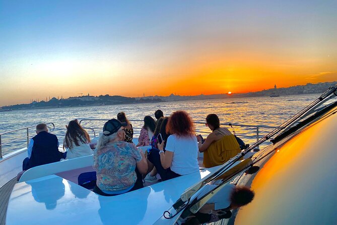 2.5-Hour Bosphorus Sunset Sightseeing Cruise by Luxury Yacht - Traveler Experience Highlights