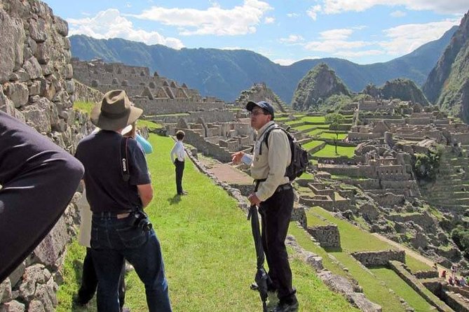 2.5hr Guided Tour of Machu Picchu With Top-Rated Private Guide - Meeting Point Details