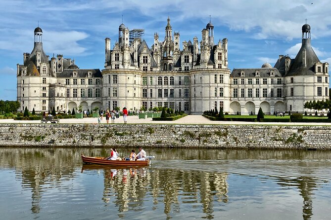 2-Day M.St-Michel, D-Day, 3 Loire Castles Small-Group From Paris - Tour Logistics and Information