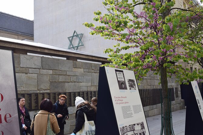 2-Hour Jewish History Guided Tour In Marais - Meeting and Pickup Information