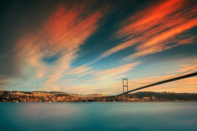 2-Hour Private Luxury Yacht Cruise on Bosphorus With Transfers - Itinerary Overview