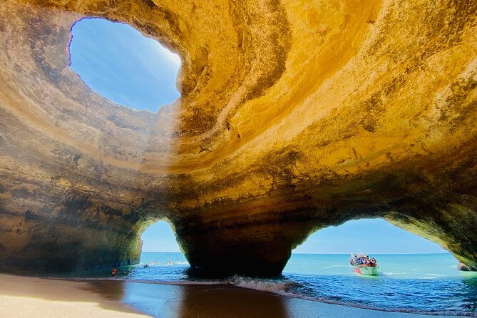 2 Hours Cruise Portimão to Benagil Cave & Marinha Beach - Logistics and Policies