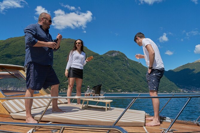 2H Private Tour With Classic Wooden Boat on Lake Como - Reviews and Testimonials Overview