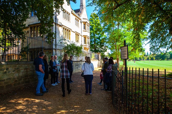 3-Hour Private Tour of Oxford With University Alumni Guide - Inclusions and Experiences