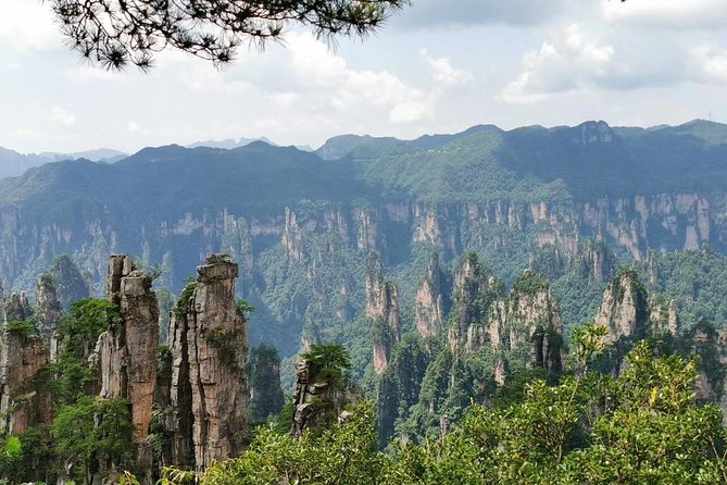 4-Day PRI Tour to Zhangjiajie and Fenghuang Old Town From Changsha - Transportation and Tour Guides
