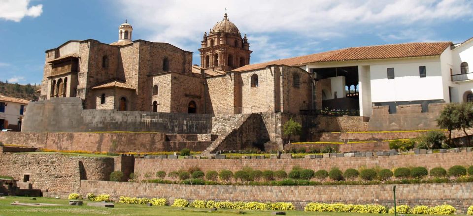 4Day - Cusco-Sacred ValleyMaras-MorayMachu PicchuHotel 4 - Experience Highlights