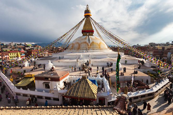 5-Day Sunrise Tour in Kathmandu Near Everest - Accommodation Details