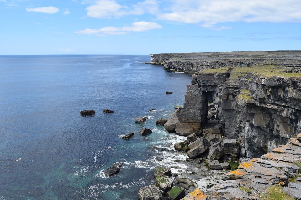 5-Day Tour of West Ireland: Blarney Stone & Cliffs of Moher - Language Options and Group Size