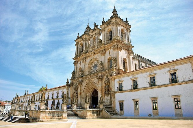 6-Day North Portugal Tour: Porto, Braga, Fátima, Coimbra, Guimaraes, Aveiro and Batalha, From Lisbon - Inclusions and Exclusions