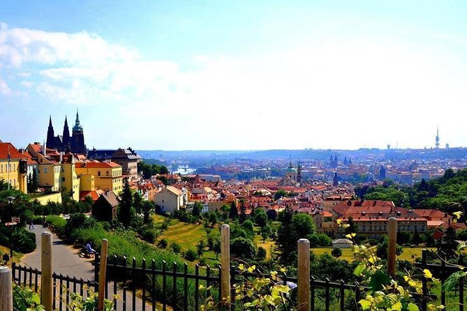 6-hour Welcome to Prague Private Tour - Traveler Photos Access