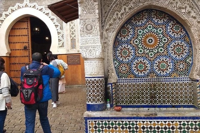 A Cultural Visit of Fes With a Group - Local Cuisine and Dining Options