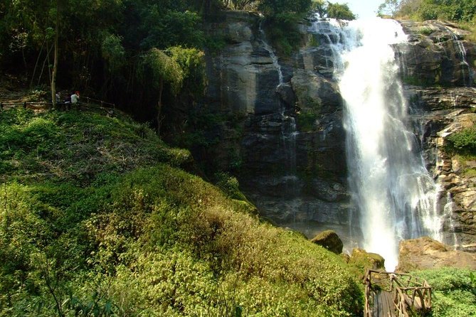 Admiring Natural Heights at Doi Inthanon - Logistics and Pickup