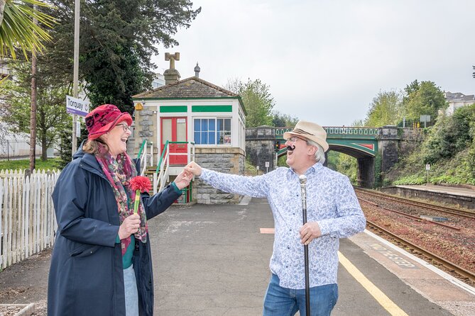 Agatha Christie Walking Tour - the Story of Her Extraordinary Life - Personal Life and Relationships