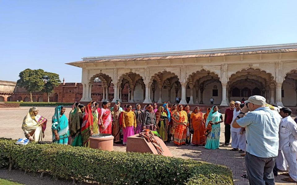 Agra : Taj Mahal & Agra Fort With Local Tour Guide - Tour Itinerary