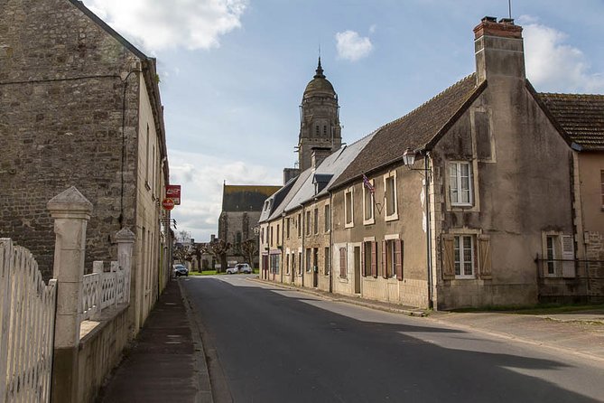 Airborne D-Day Experience - Full Day Group Tour From Bayeux - Itinerary Details