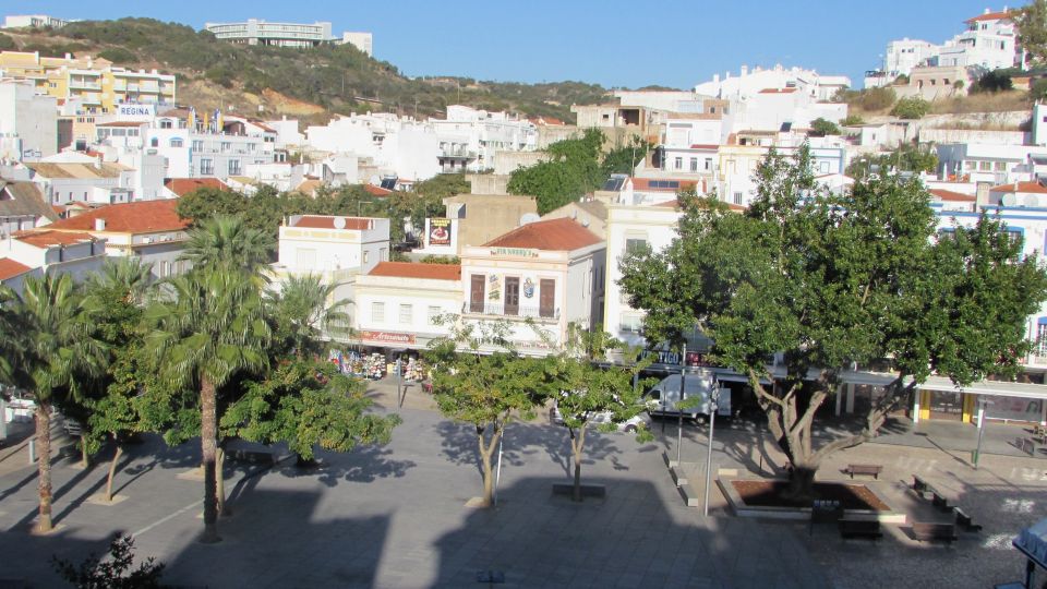Albufeira Old Town: In-App Adventure Hunt - Experience Highlights