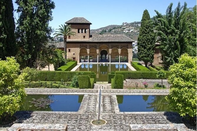 Alhambra: Tour With Nasrid Palaces if You Already Have Your Ticket - Contact and Support Options