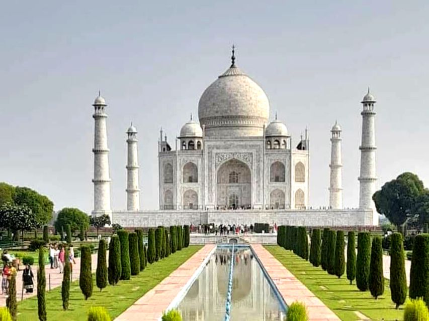 All Inclusive Agra Trip From Delhi by Car With Tour Guide - Language Options and Private Group Feature