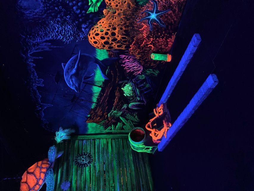 Amsterdam: 12-Hole Glow-in-the-Dark Mini-Golf Experience - Experience Highlights