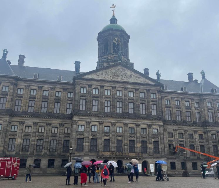 Amsterdam: Dam Square Self-Guided Murder Mystery Tour - Murder Mystery Experience