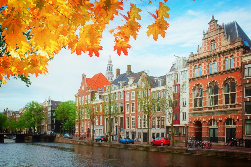 Amsterdam: Highlights Self-Guided Scavenger Hunt & City Tour - Highlights & Features