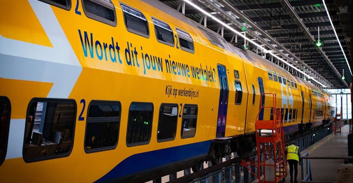 Amsterdam: Train Transfer Schiphol Airport From/To Rotterdam - Flexibility in Reservations