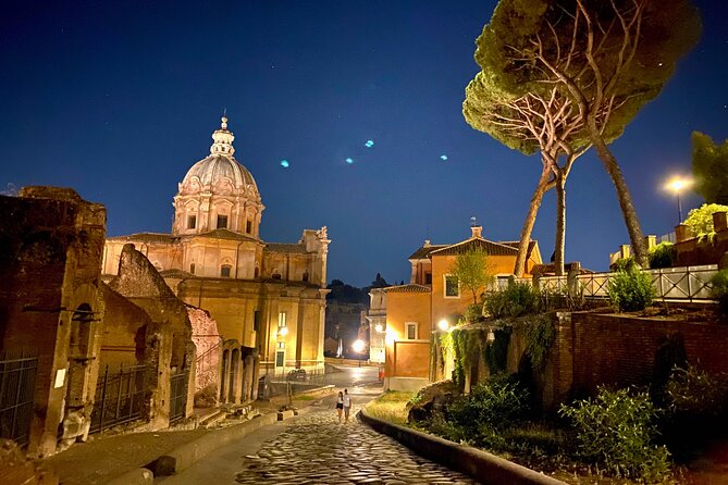 Ancient Rome at Dusk: Colosseum & Roman Forum Walking Tour - Tour Duration and Meeting Point