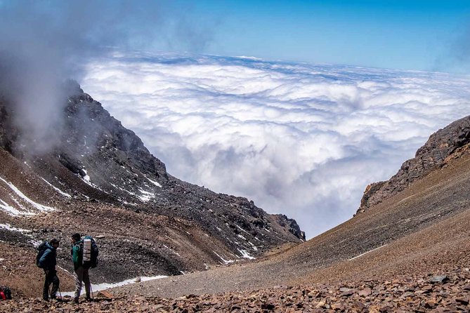 Andes Day Hiking Tour Experience - Traveler Engagement