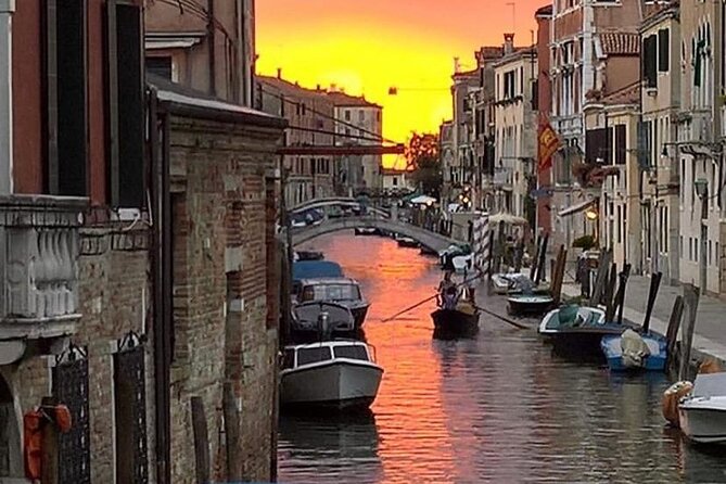 Aperitif at Sunset in the Venice Lagoon on a Private Boat. - Exquisite Views of Venice Skyline