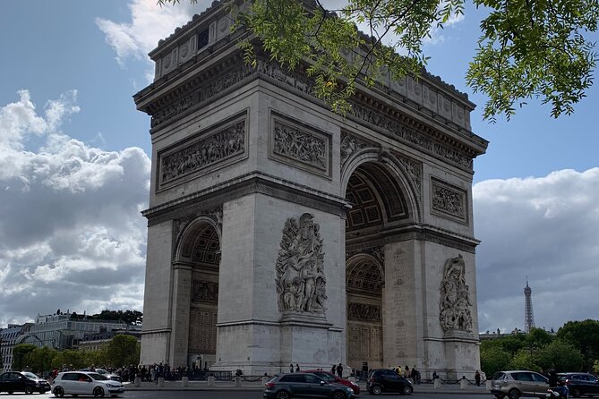 Arc De Triomphe and the Champs-Elysees Discovery Private Tour - Itinerary Details