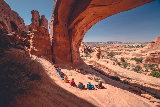 Arches Full Day Private Tour and Hike - Logistics