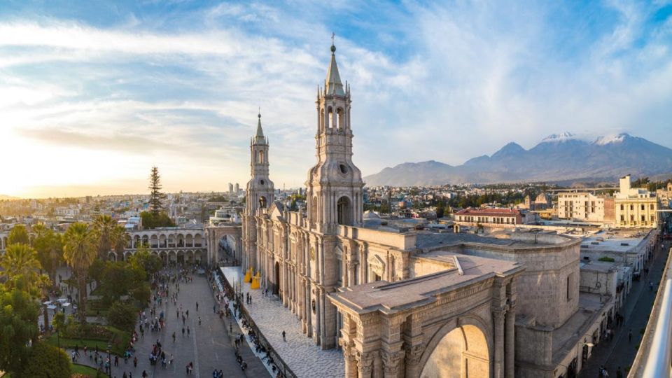 Arequipa: City Tour With Panoramic Bus - Experience Highlights