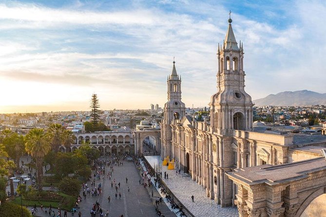 Arequipa, Historic and Colonial City and Santa Catalina Monastery - Santa Catalina Monastery: A Cloistered Wonder