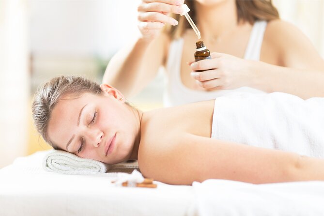 Aroma Therapy Massage - Types of Essential Oils Used