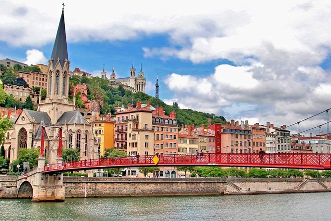 Arrival Transfer: Lyon Airport LYS to Lyon City in Business Car - Pickup and Drop-off