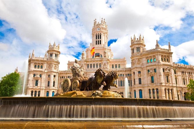 Arrival Transfer: Madrid Airport MAD to Madrid in Business Car - Location and Directions