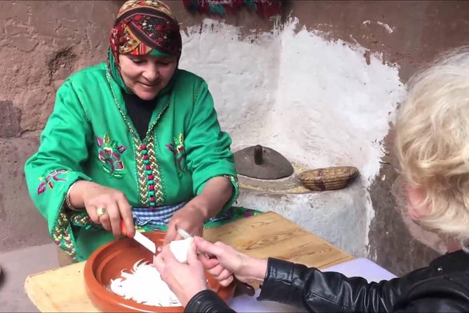 Atlas Mountains and 4 Valleys, Lunch With Local Berbers - Lunch Experience