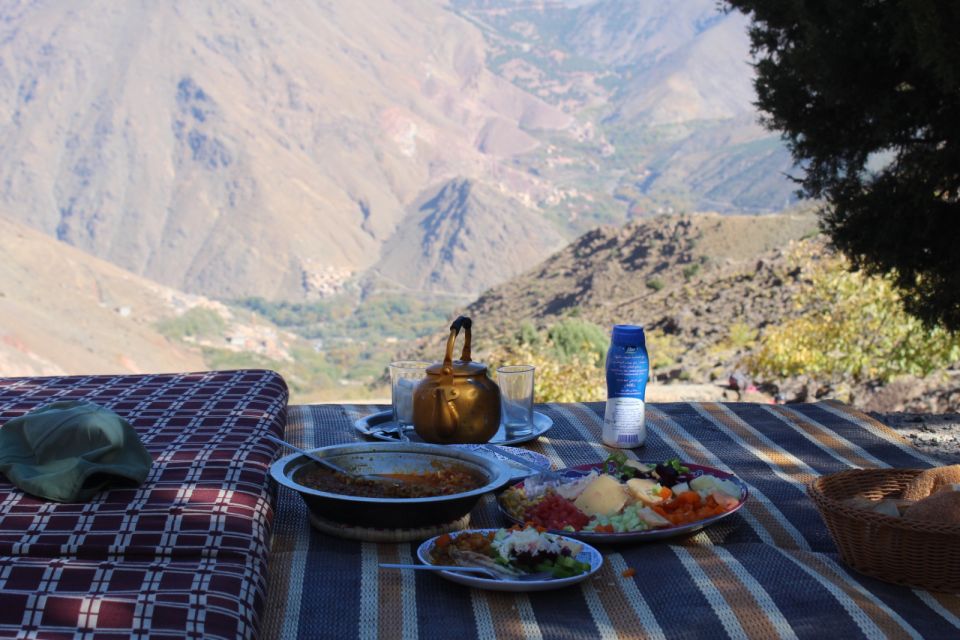 Atlas Mountains & Berber Villages and Waterfalls Day Trips - Itinerary and Sightseeing Stops