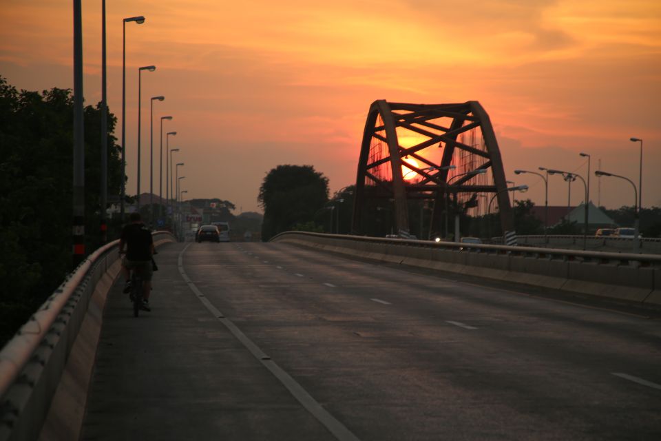 Ayutthaya: 3-Hour Sunset Ride Bike Excursion - Activity Description