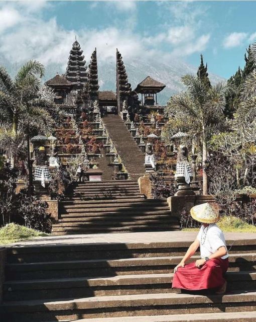 Bali : Gate Heaven Lempuyang & Besakih Tample & Waterfall - Pickup Information and Guidelines