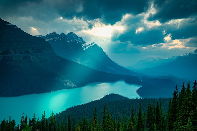 Banff National Park Tour With Pick up From Calgary/Small Group - Small Group Experience