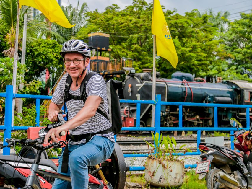 Bangkok: Bike Historic Neighborhoods Morning Ride - Meeting Point and Tour Information