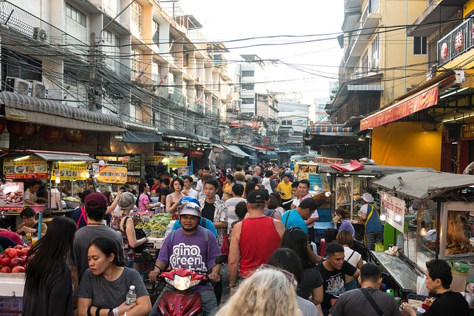 Bangkok Food Tour With a Local: China Town Feast for Foodies 100% Personalized - Culinary Delights