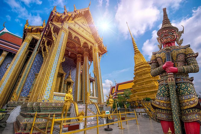 Bangkok Landmark Tour With Grand Palace, Emerald Buddha and Temple of Dawn - Inclusions and Exclusions