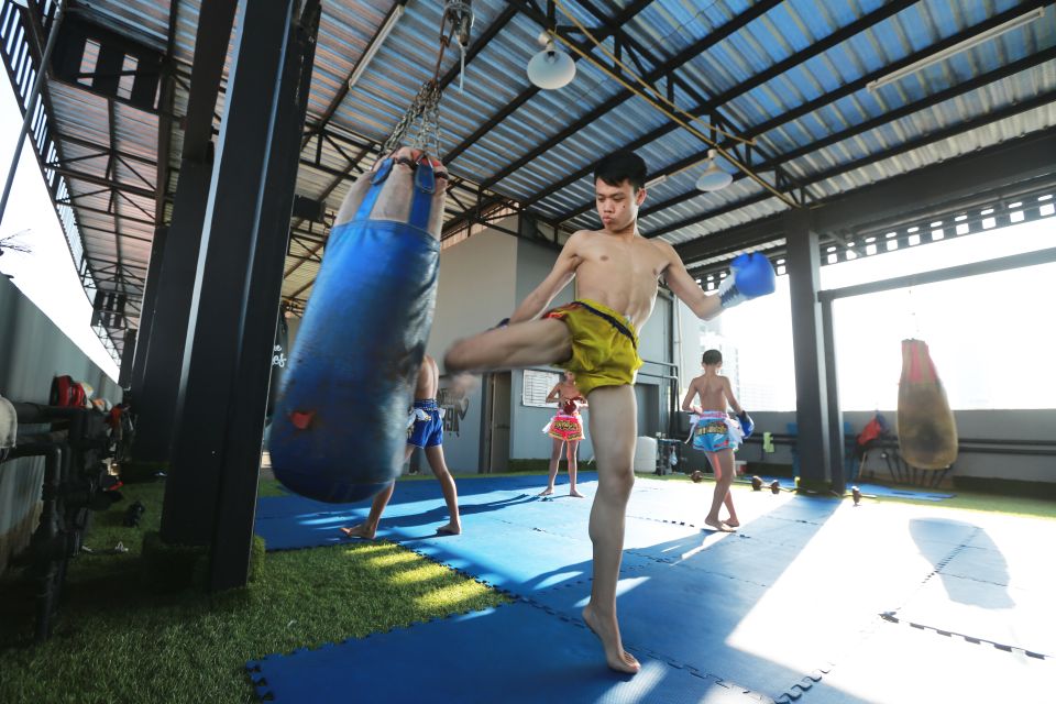 Bangkok: Muay Thai Boxing Class for Beginners - Experience