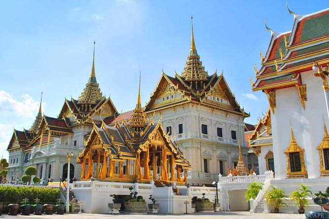 Bangkok Palace and Temples Small-Group Half-Day Tour - Group Size and Transfers