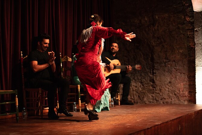 Barcelona Flamenco Show and El Born Art Walking Tour - Booking Information and Options