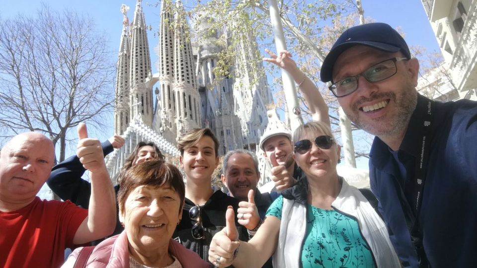 Barcelona & Sagrada Familia Half-Day Tour With Hotel Pickup - Reservation Options and Starting Times