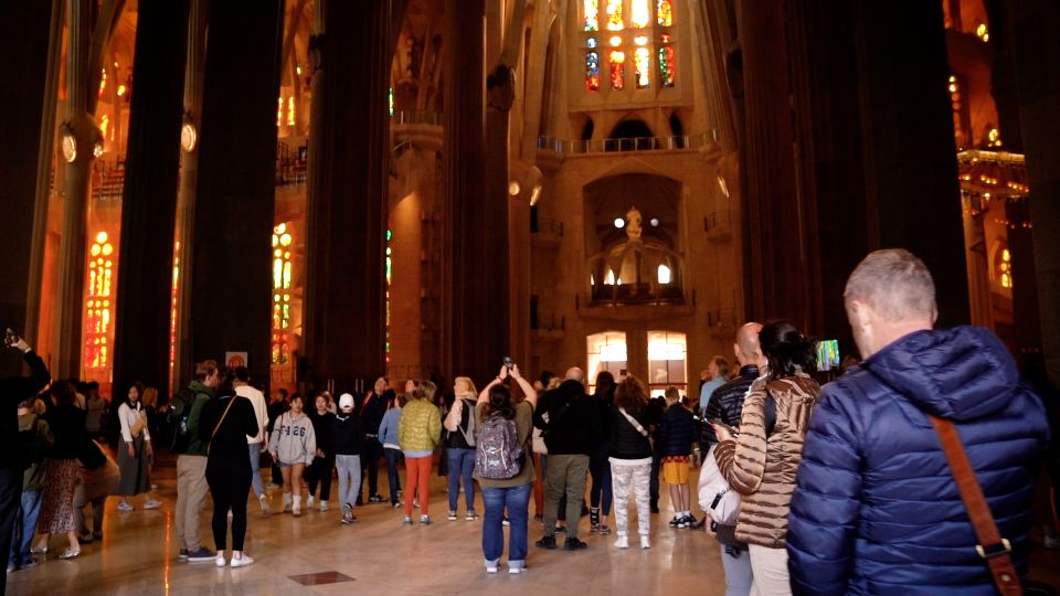 Barcelona: Sagrada Familia Skip-the-Line Guided Tour - Tour Highlights
