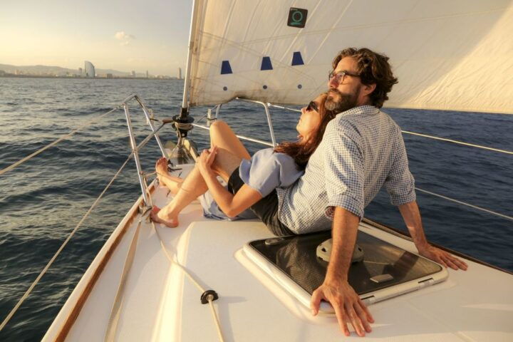 Barcelona: Sunset Sailing Tour With Tapas and Open Bar - Experience Highlights